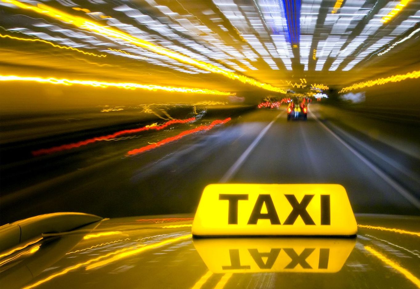 Во всём мире празднуется День таксиста.