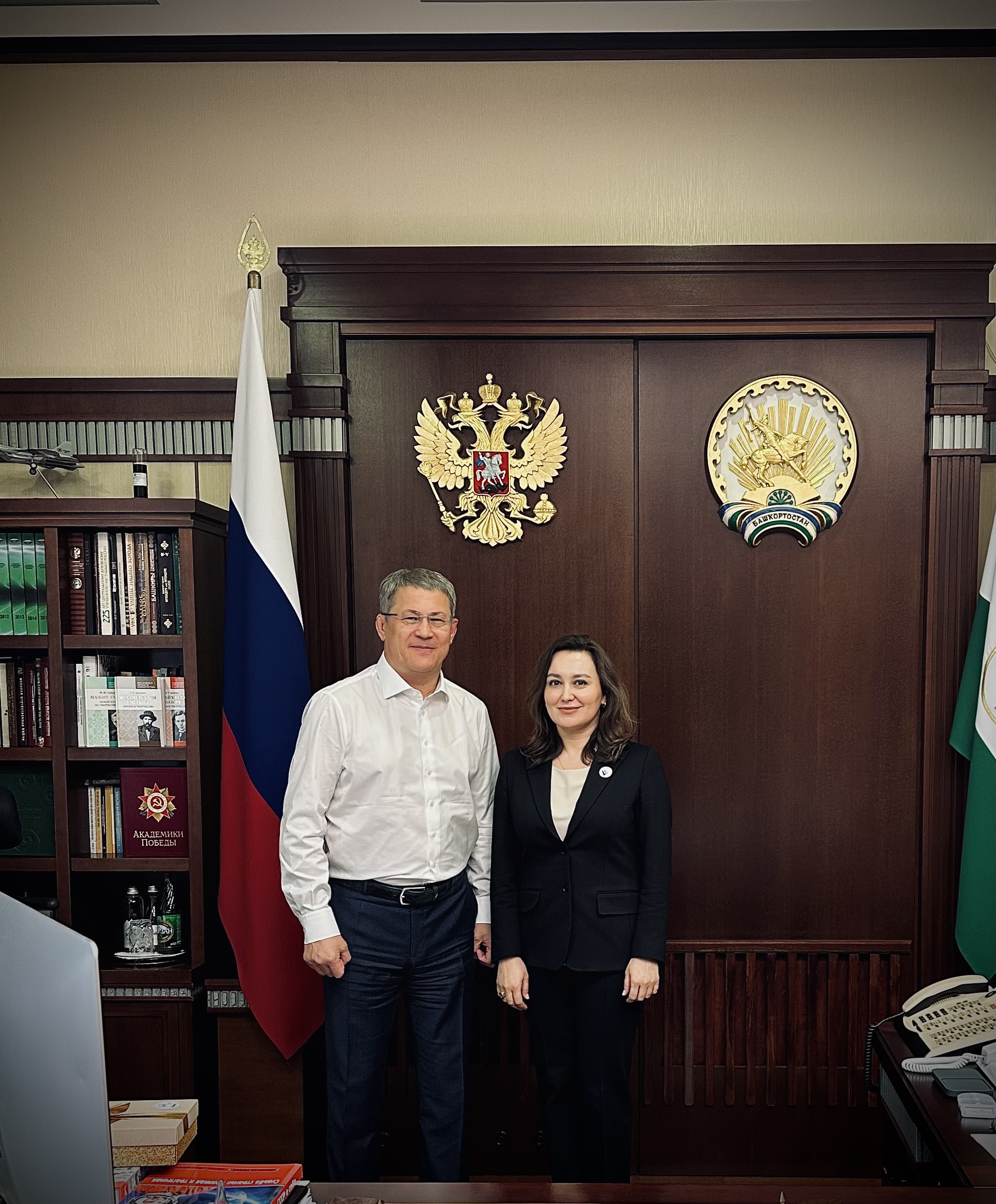 Глава РБ Радий Хабиров провел рабочую встречу с председателем БашВОГ Ольгой Шевниной, на которой обсуждались вопросы деятельности организации.
